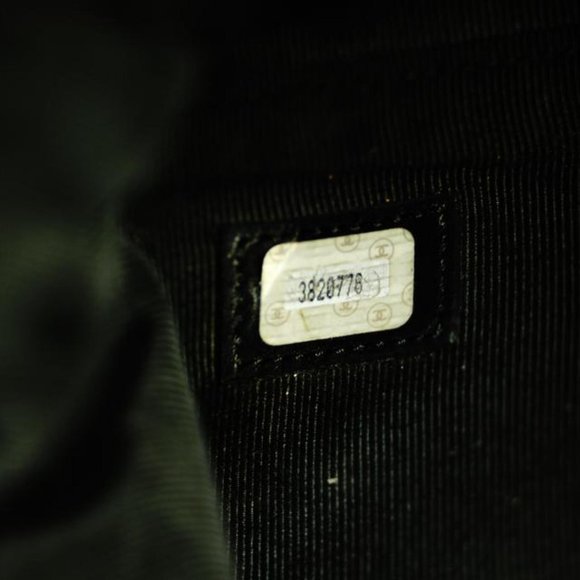 Chanel Large Black Patent CC Logo Duffle Bag with Strap 1C103a - Picture 11 of 12